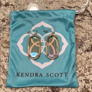 RARE Kendra Scott Deily Earrings!